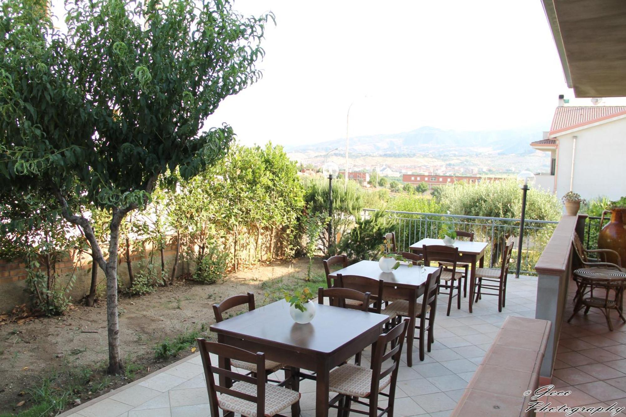 Bed & Breakfast Torre Ancinale 2*